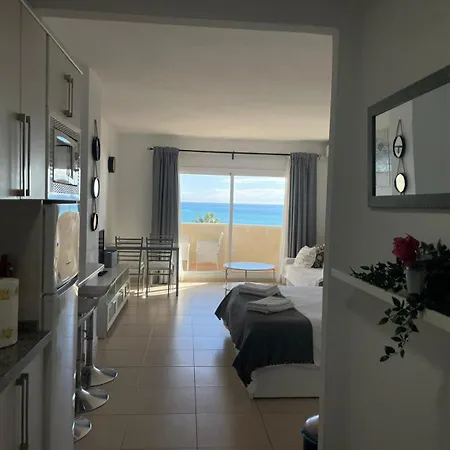 Benalbeach Frontline By Benalsuites - Sea View Appartement *